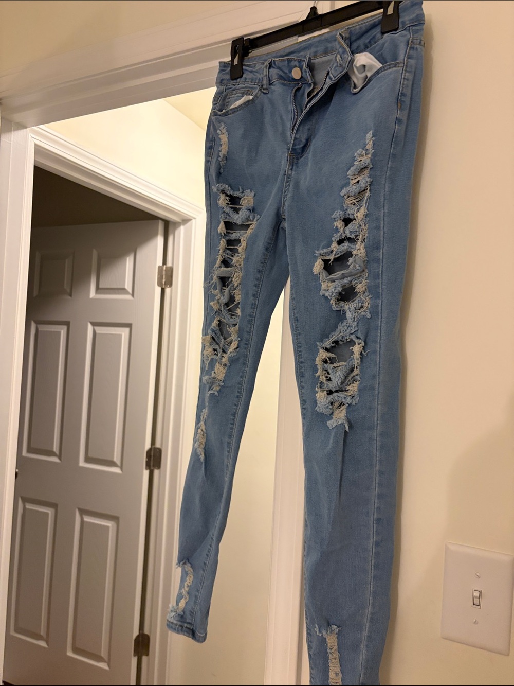 SHEIN Light Blue Ripped Skinny Jeans
